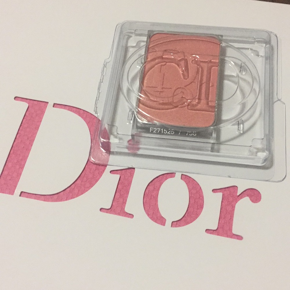 ✅NEW Dior Blush➕Brush